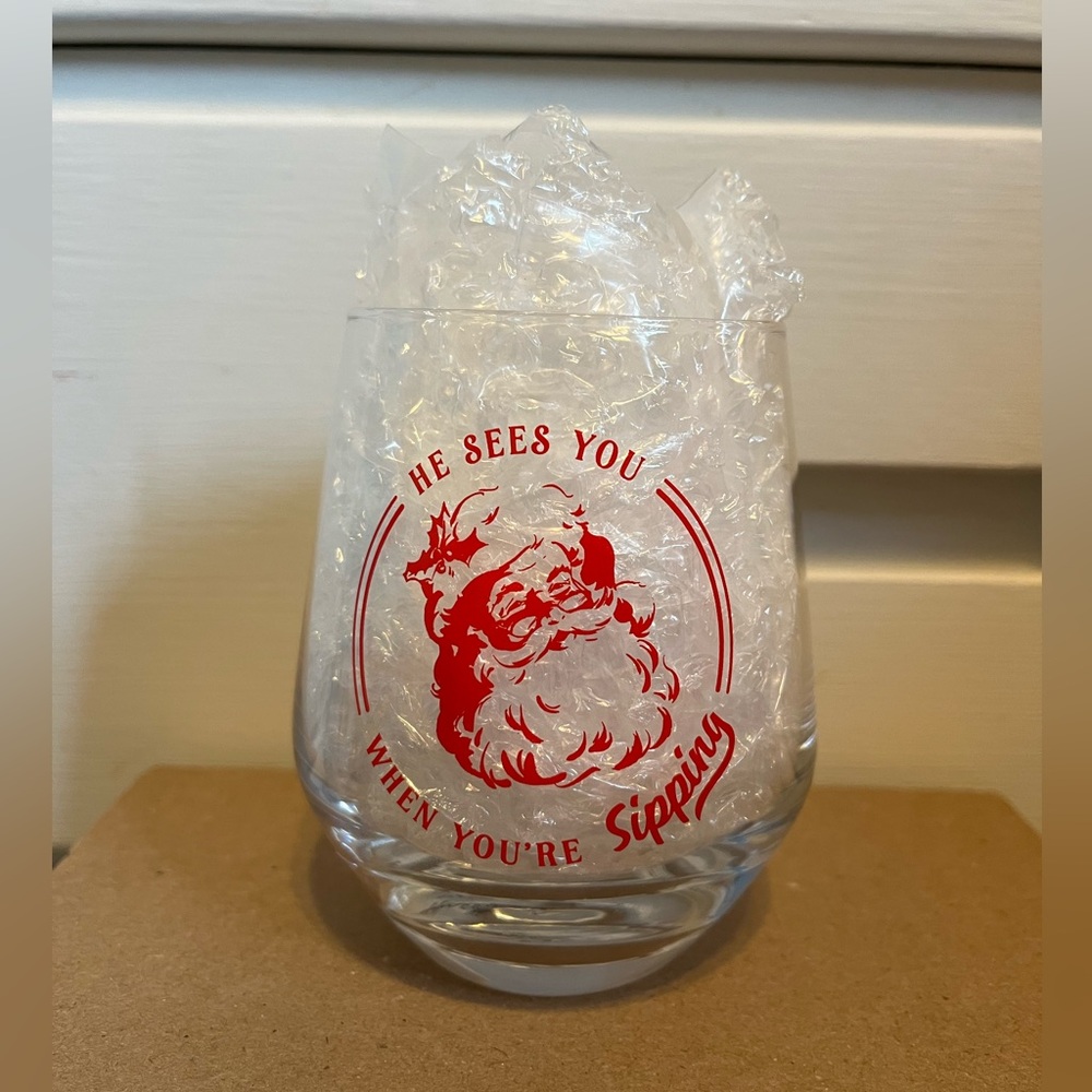 Holiday Wine Glass NEW